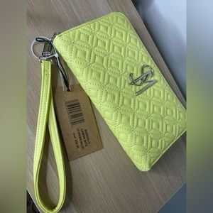 Steve Madden NWT citrine bright yellow green wristlet wallet